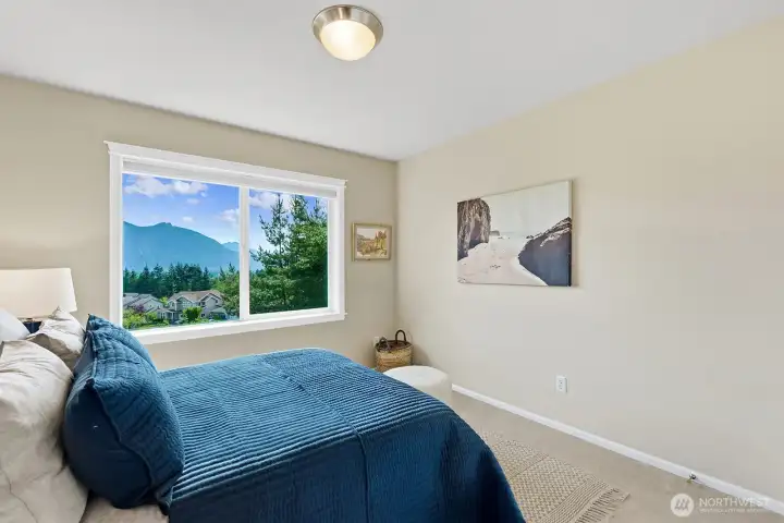 Bedroom with sunrise mountain views