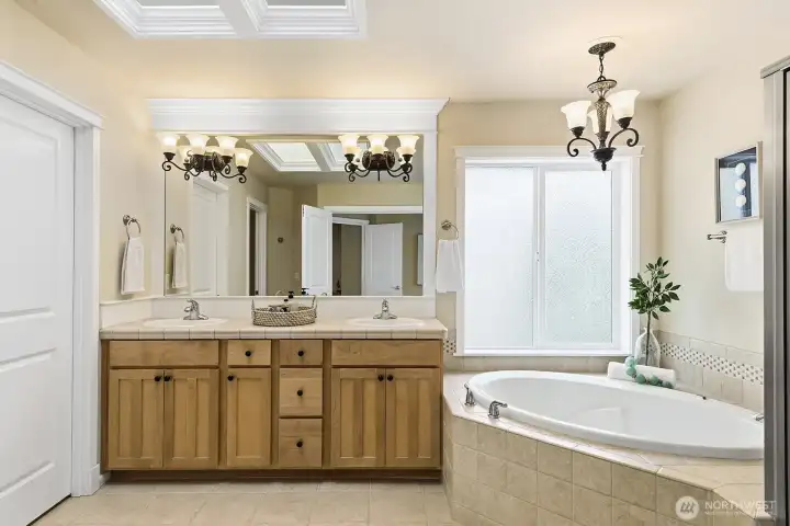 Primary bath with soaking tub