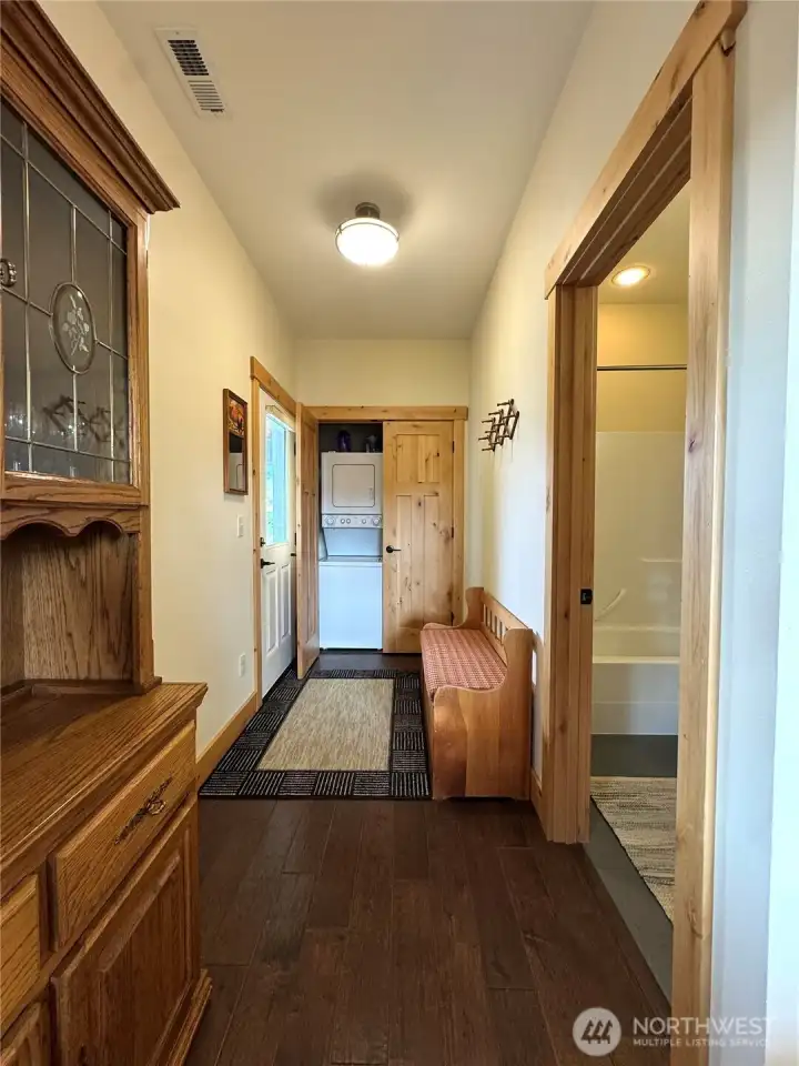 ADU/Carriage House entryway with washer/dryer.