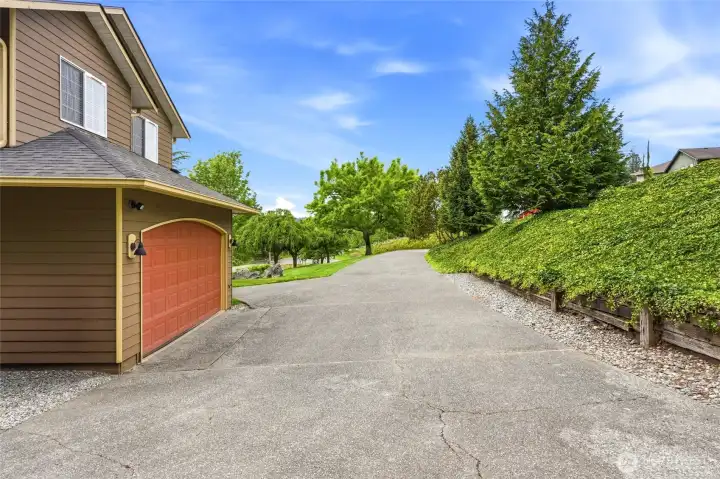 The attached garage features a professionally installed Gladiator organization system designed for clean, functional storage. The attached garage features a professionally installed Gladiator organization system designed for clean, functional storage.