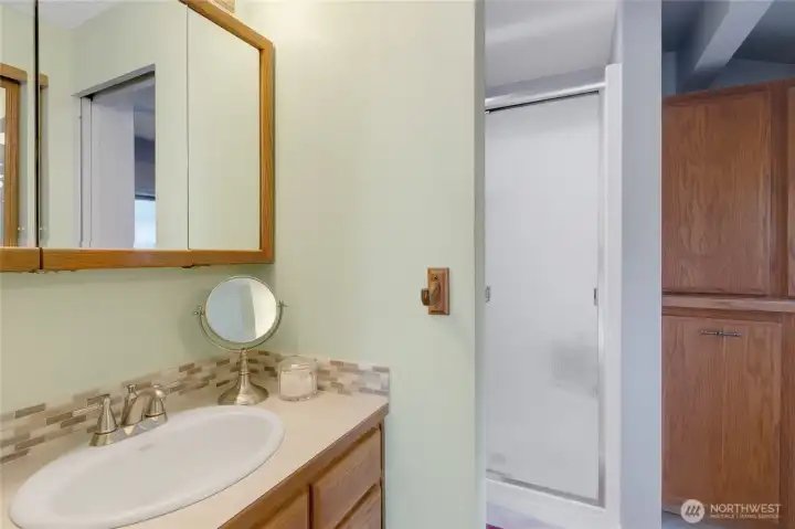 Primary Suite 3/4 Bath