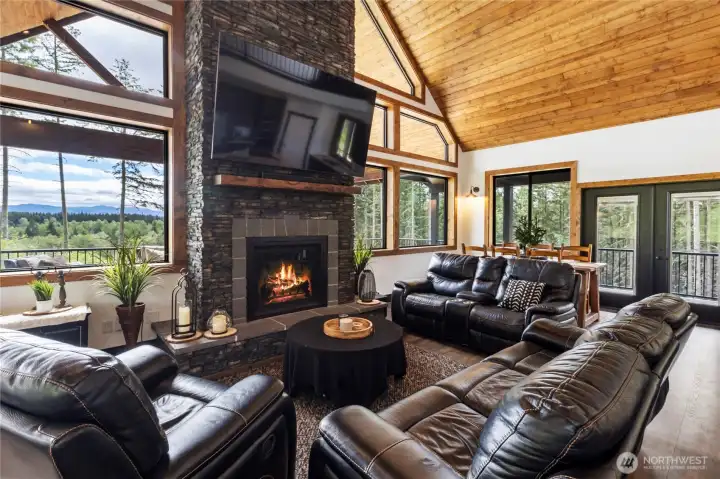 Two Story Double Sided Fireplace Two Story Double Sided Fireplace