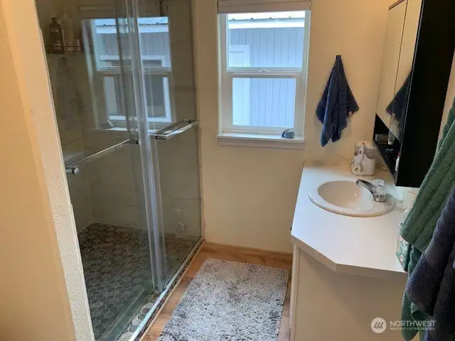 Main bathroom.