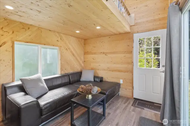 Lower floor of guest cabin