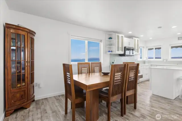 Dining room from front/main entry