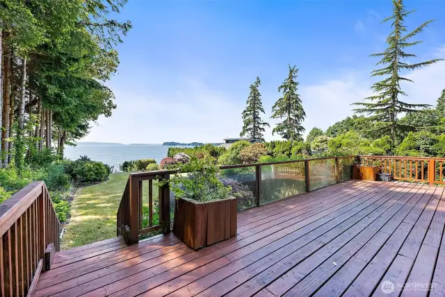 Large Entertaining Deck
