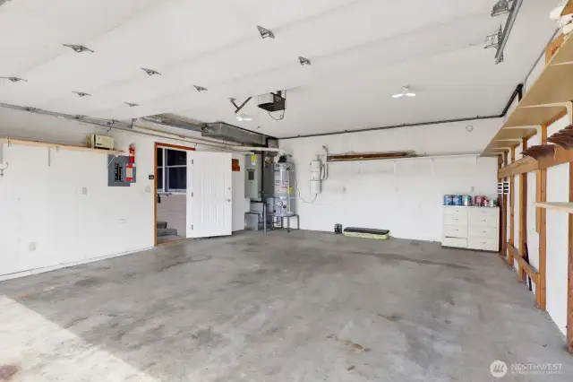 Huge oversized garage!