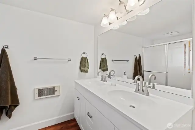 Primary bathroom with Tile shower