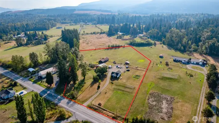 Aerial photo with boundary lines