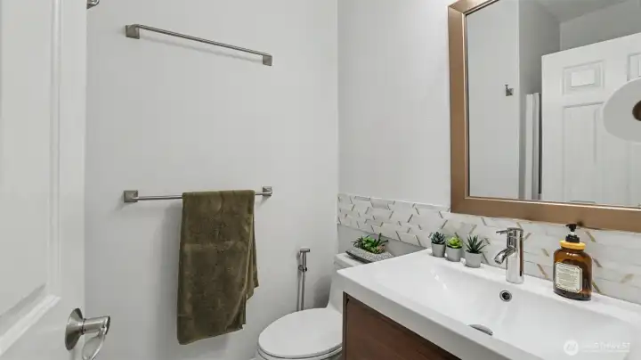 Main floor 3/4 quarter bathroom.