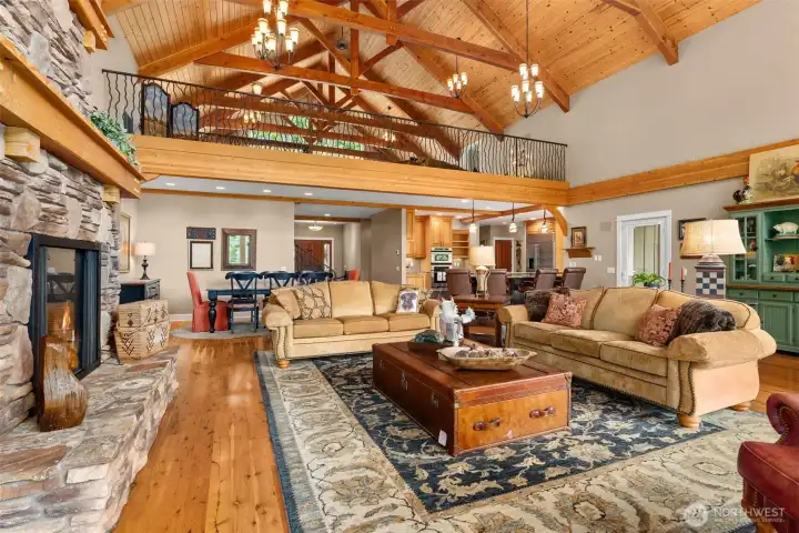 Open Floor Plan, the perfect place to gather