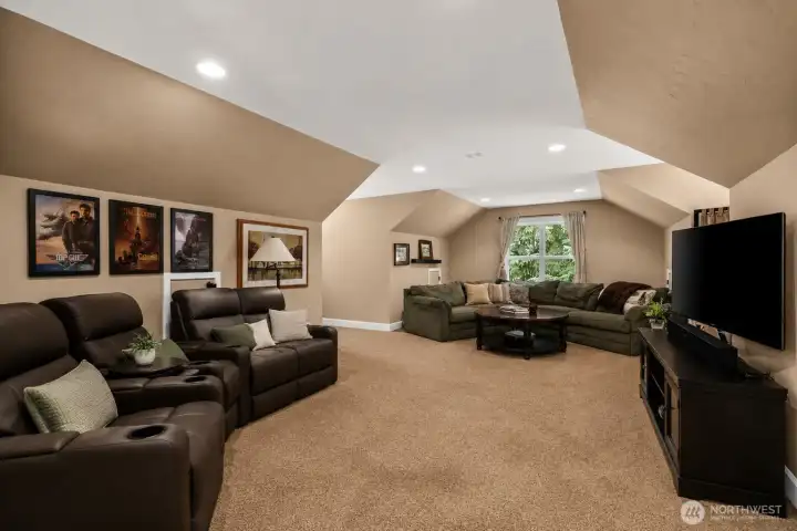 Bonus Room used as a Guest Suite features a 3/4 guest bath