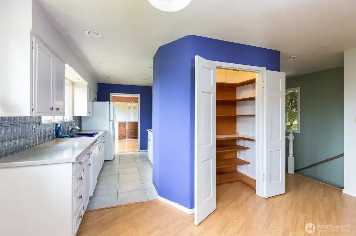 Kitchen with walk-in pantry Kitchen with walk-in pantry