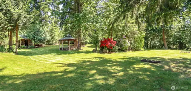 Horseshoe pits, Gazebo with Firepit.. Let the summer gatherings begin!