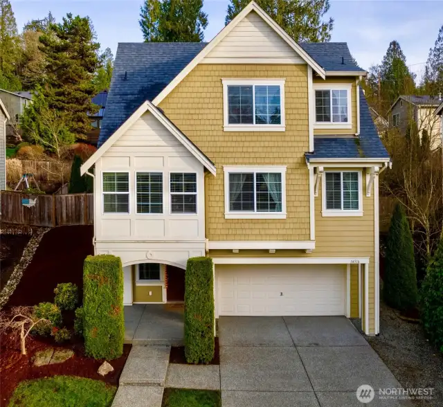 Welcome home to 14516 270th Pl NE in Redmond