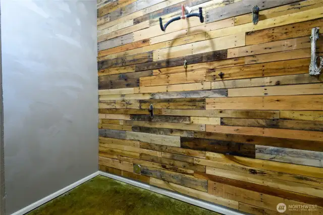 Great mud room off entry & garage