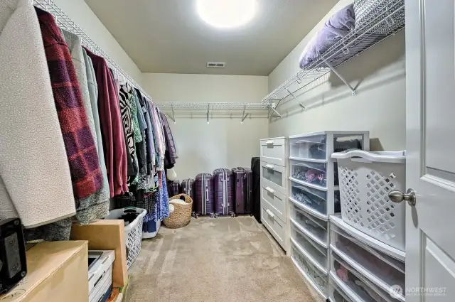 There's room for everything in this walk-in!