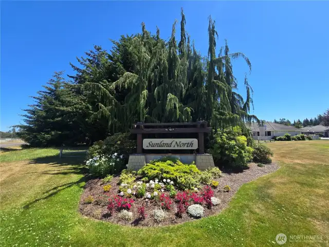 Sunland North Entrance