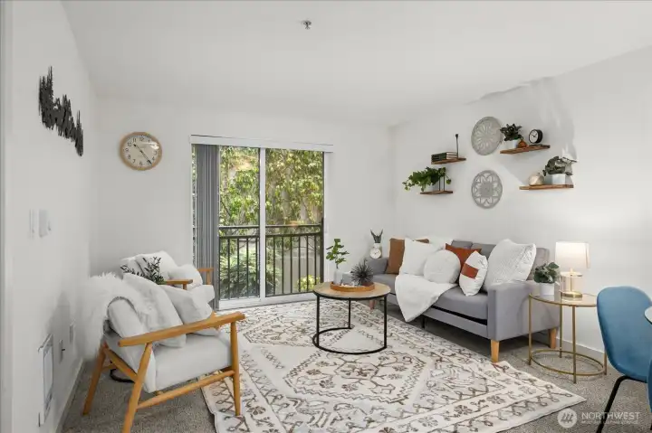 Welcome to downtown living at its best. This one-bedroom, one-bath condo offers a stylish retreat in the center of the city, close to Amazon, the ferry terminal, Lumen Field, and T-Mobile Park.