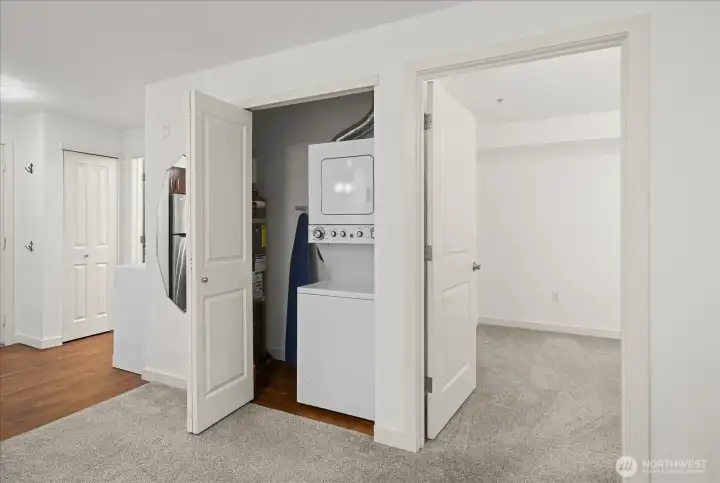 In-unit washer and dryer! Washer and dryer stay.