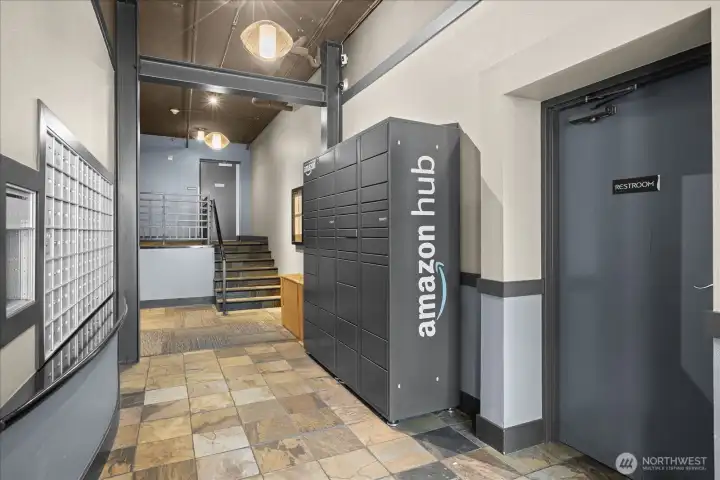 Parcel pending and Amazon Hub for your convenience.