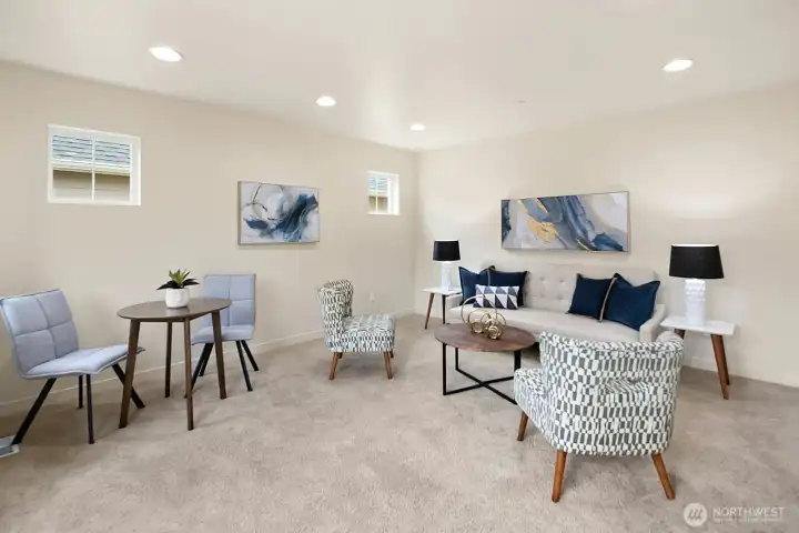 Large Bonus Room