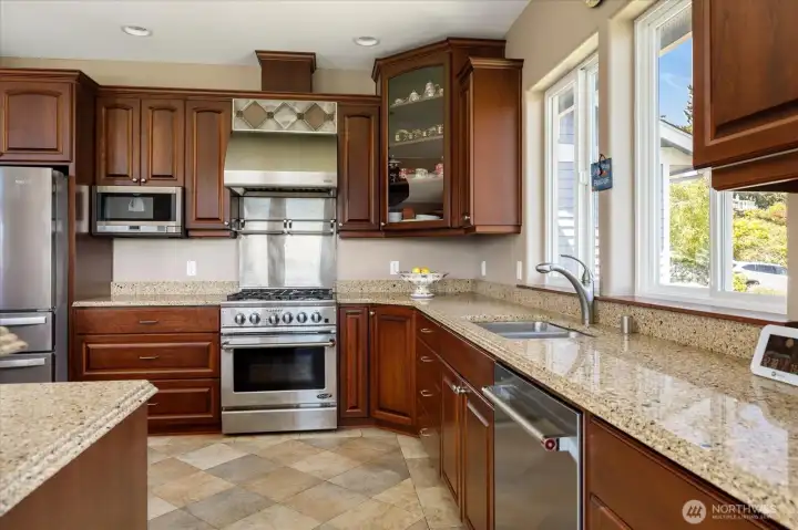 The layout of the kitchen is masterful...prep and serving space abounds.