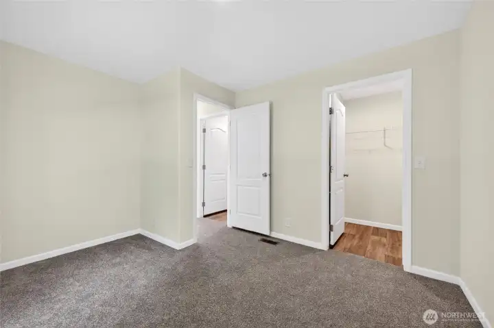 Office/bed 3