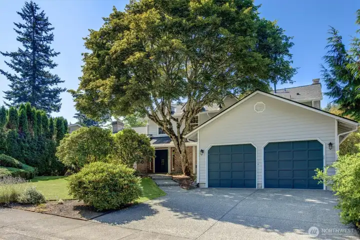 Front view of property from the driveway.