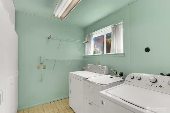 Laundry room with lots of storage! Laundry room with lots of storage!