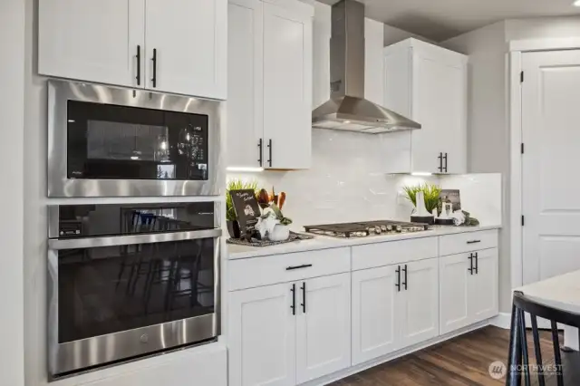 Photos are of Yorktown model home. Colors and options may vary.