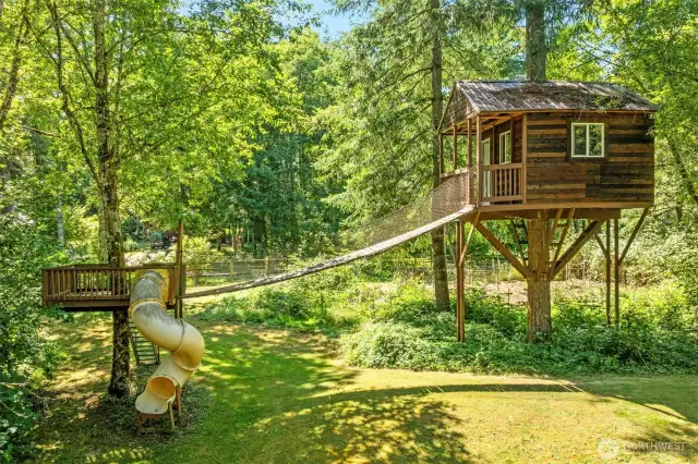 Treehouse Play Area