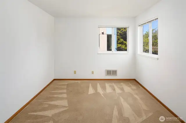 Office/Bonus Room