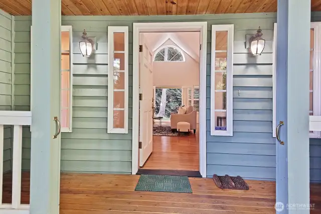 covered entry porch