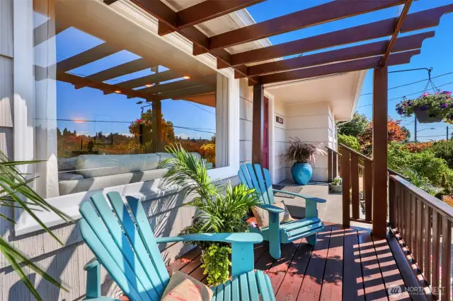 Love the deck and the large window to capture the panoramic view to the west.