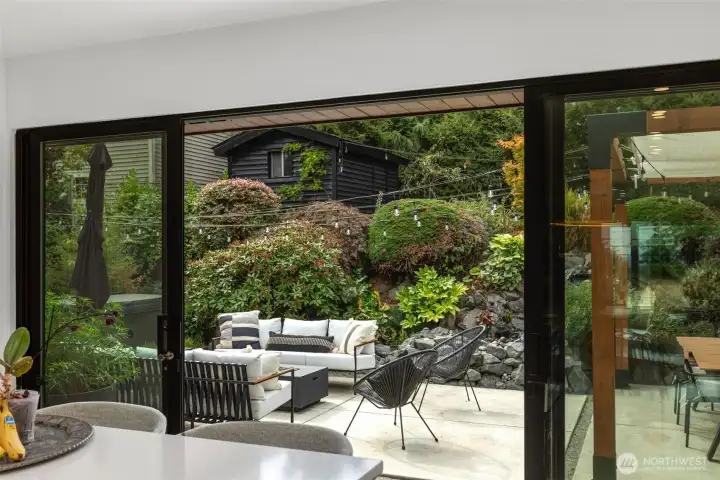 Sliding window wall doors expands your living outside.