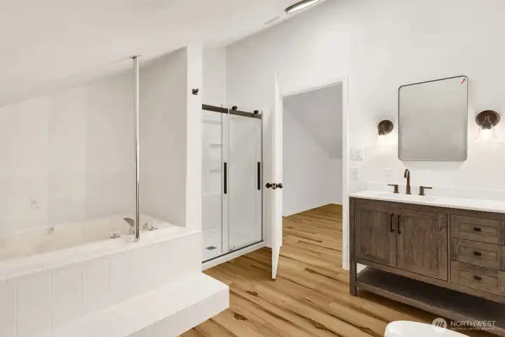 Bathroom - it's HUGE!