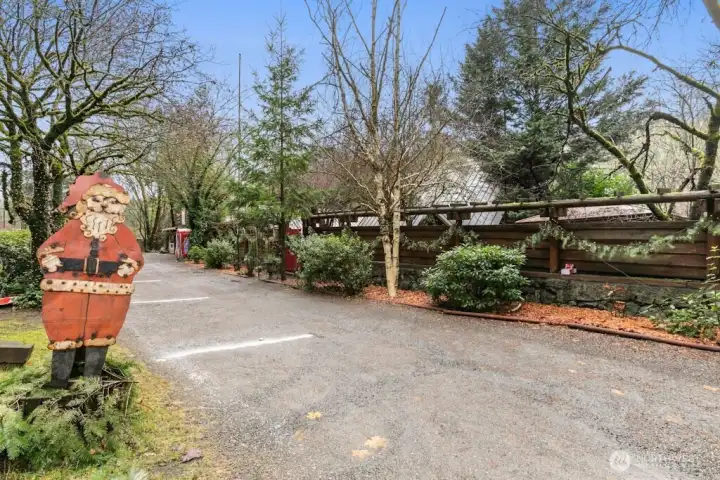 Front view of parking area for customers or your own driveway/parking area!