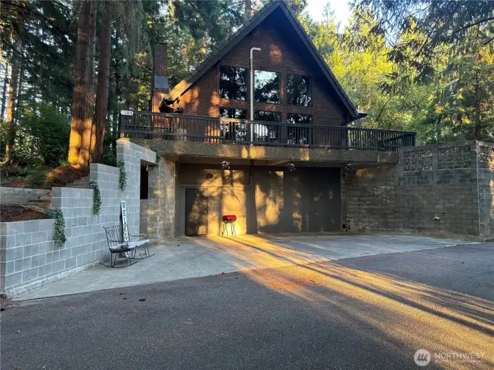 Sprawling acreage Sprawling acreage
