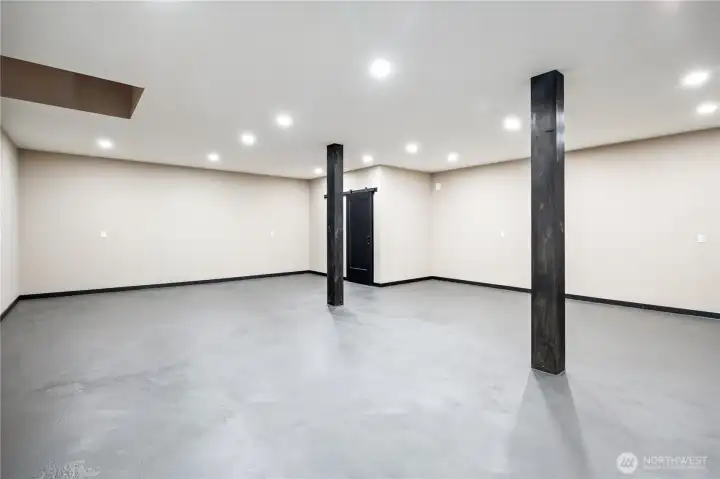 Gigantic added living space: entertainment or guest