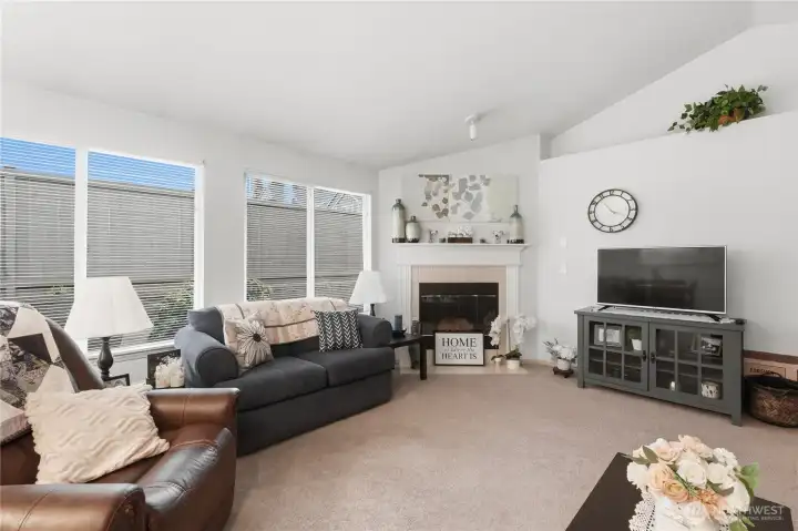 Western facing windows for the beautiful sunsets.