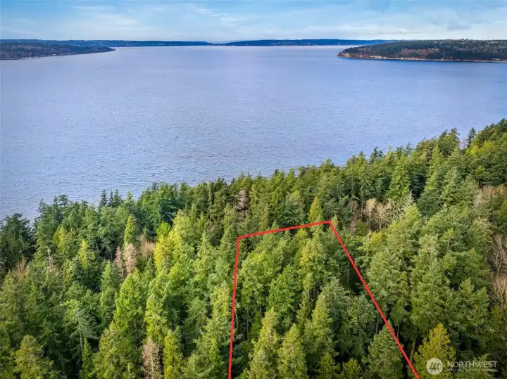 Facing West. Lot lines are approximate, buyer to verify.