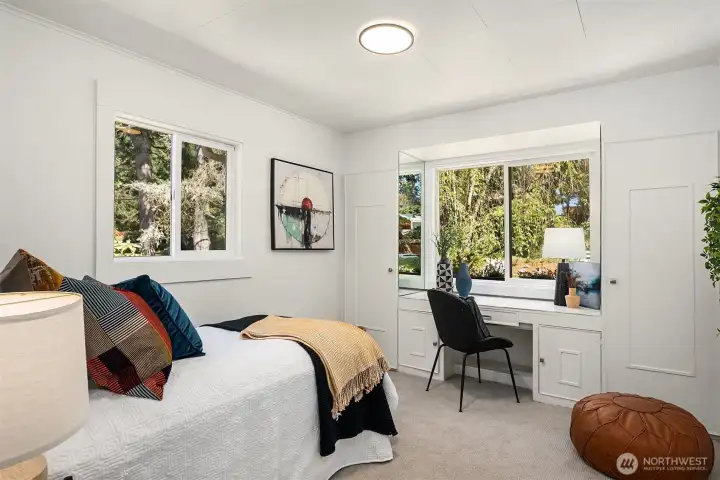 1st Bedroom.