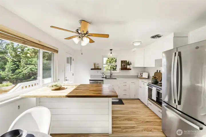 The kitchen provides space to meal prep and enjoy your morning coffee The kitchen provides space to meal prep and enjoy your morning coffee