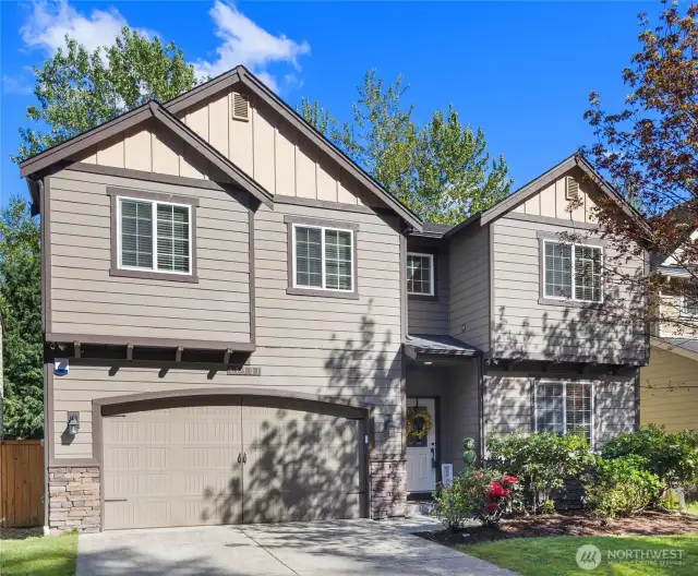 At the end of a quiet cul-de-sac, this stunning residence makes a grand first impression. The spacious backyard opens to a peaceful greenbelt with no neighbors in sight—offering rare privacy and a serene natural backdrop