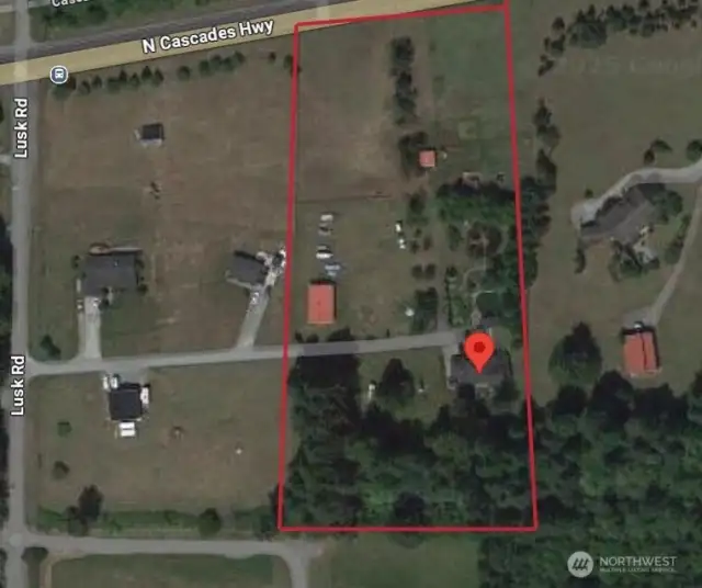 Back of property goes beyond the tree line. "Property Lines are estimates."