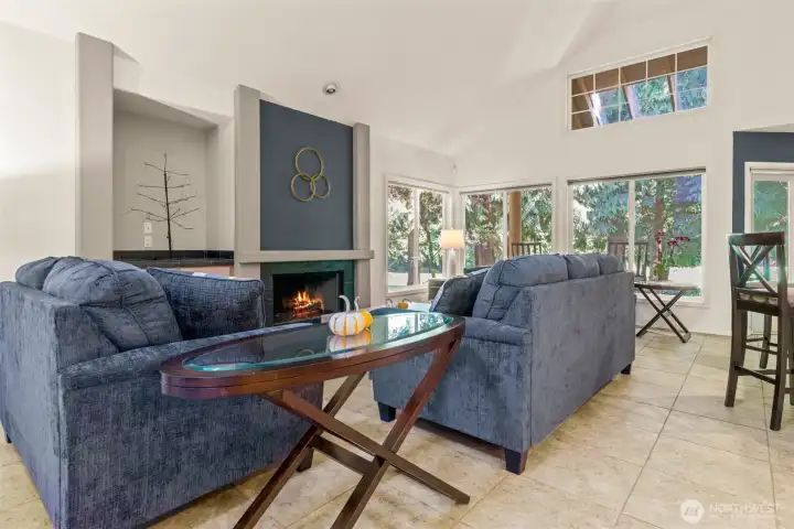 Vaulted ceilings + open floor plan