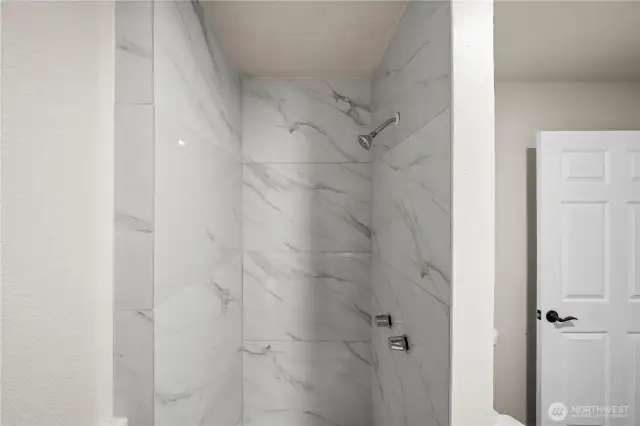 Laundry walk-n shower