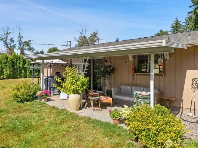 The essential Northwest backyard covered patio.