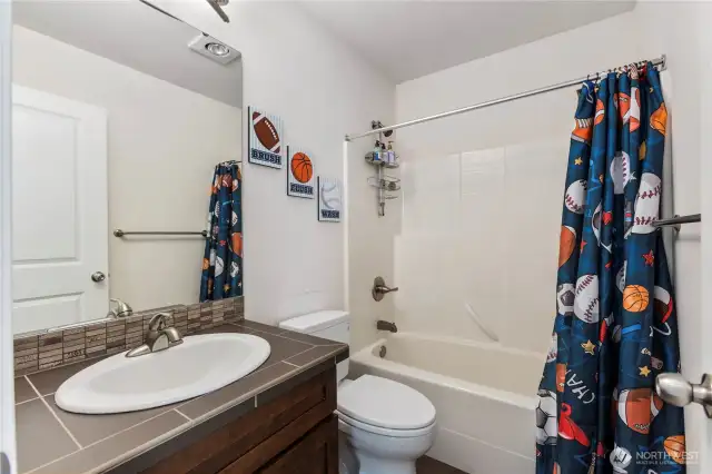 3rd level full bath